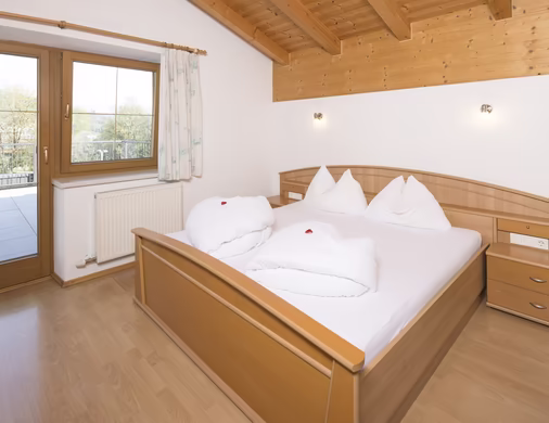 Doppelbett Appartement Top 4 © Matthias Sedlak
